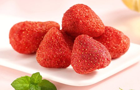 -6_0001_manufacturer and supplier of Dried Strawberry 