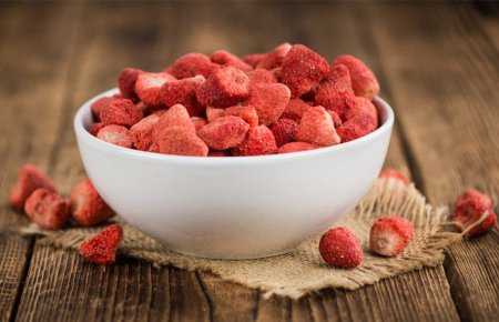 -6_0002_Freeze-dried strawberry-fruechte-fruits 1000x600