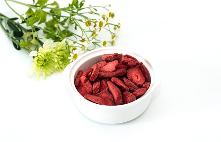 -1_0000_STRAWBERRY SLICED FREEZE DRIED FRUIT  Wholesale Bulk 